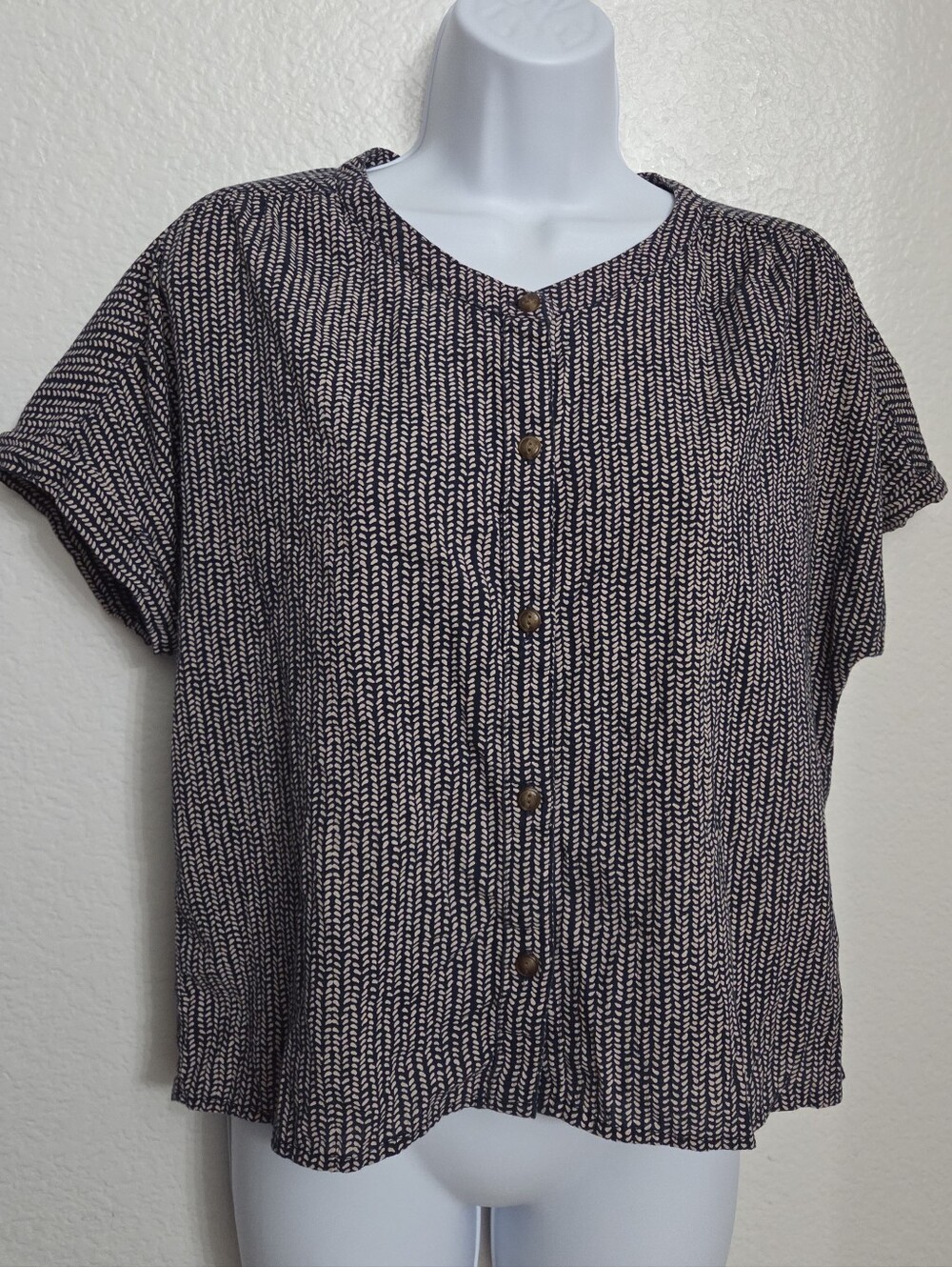 L.L. Bean Womens Organic Cotton Printed Short Sleeve Button Down Shirt Size Smal